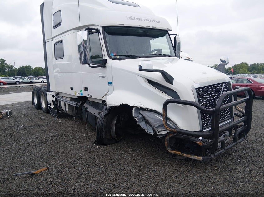 2023 VOLVO VNL