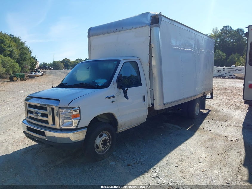 2019 FORD E-350 CUTAWAY auction photo 2