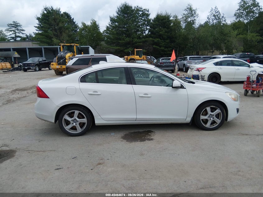 2012 Volvo S60 T5/T5 W/Moonroof VIN: YV1622FS8C2122956 Lot: 45464674