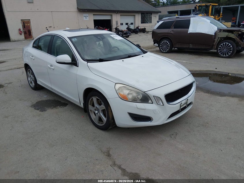 Vin: yv1622fs8c2122956, lot: 45962811, volvo s60 t5/t5 w/moonroof 20121