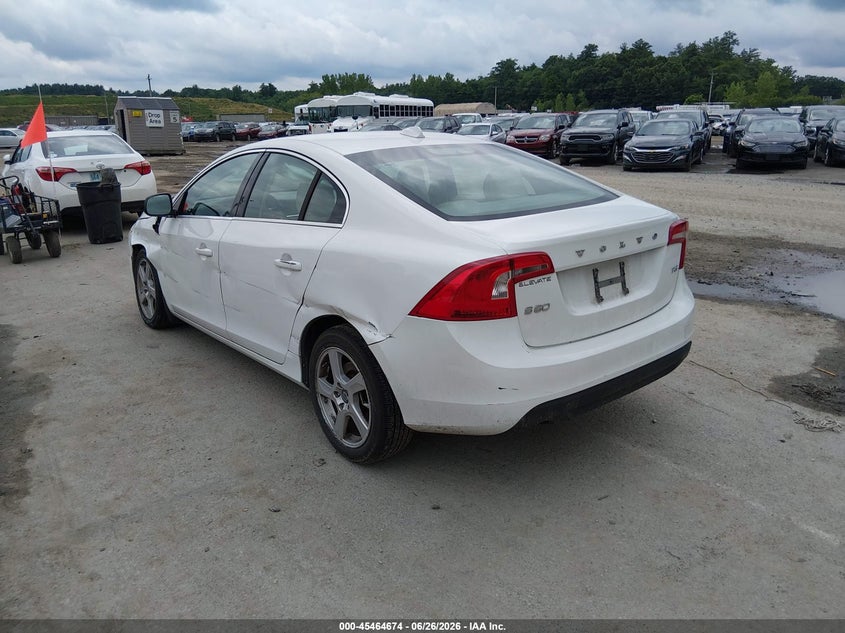 Vin: yv1622fs8c2122956, lot: 45962811, volvo s60 t5/t5 w/moonroof 20123