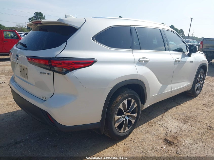 2021 TOYOTA HIGHLANDER auction photo 4