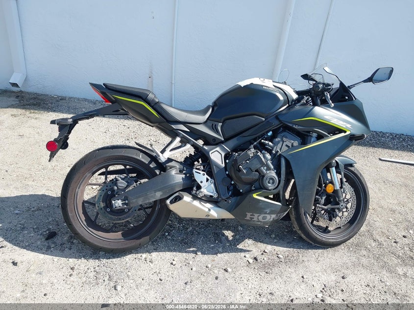 2026 Honda Cbr650 R VIN: MLHRH1550T5200794 Lot: 45464820
