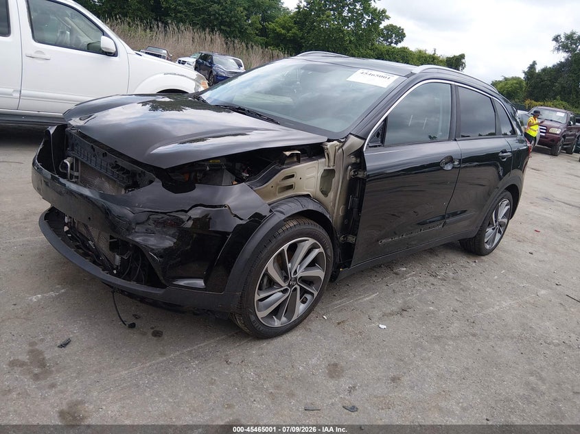 Vin: kndce3lcxh5083375, lot: 45963138, kia niro touring 20172