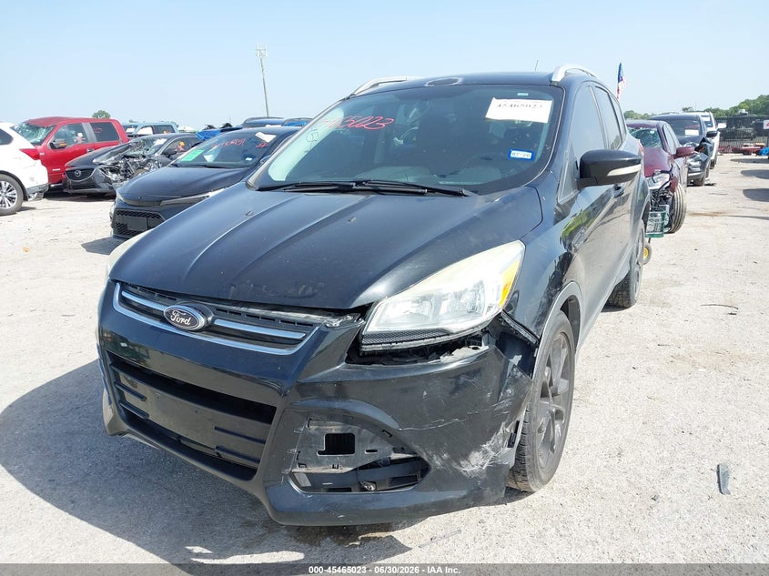 2014 Ford Escape, Left Front, IAAI, VIN 1FMCU9JX5EUC68135 — photo 2