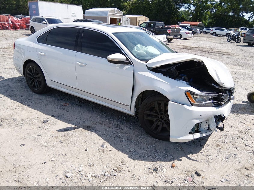 2017 VOLKSWAGEN PASSAT auction photo 1