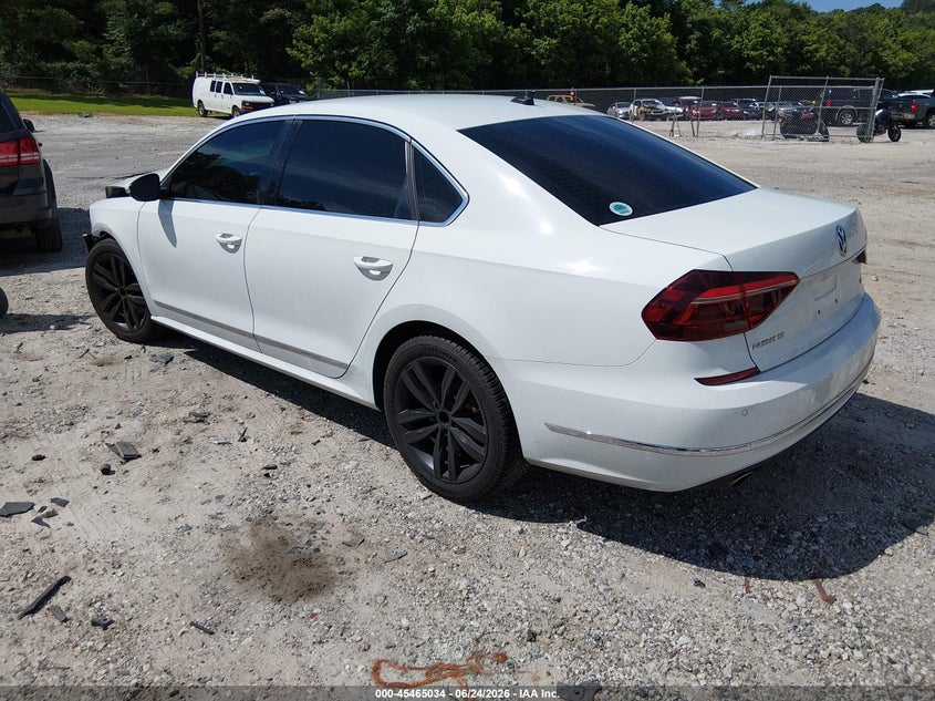 2017 VOLKSWAGEN PASSAT auction photo 3