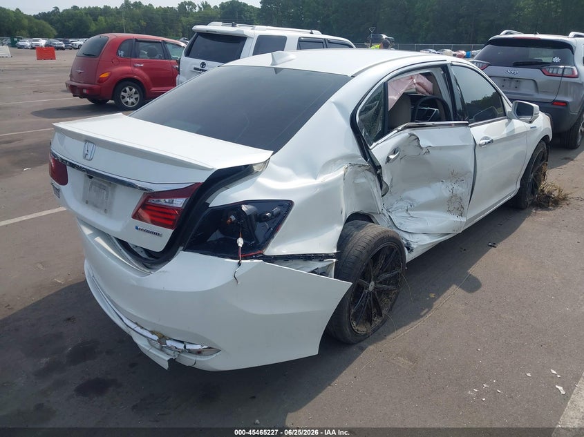2017 HONDA ACCORD HYBRID auction photo 4