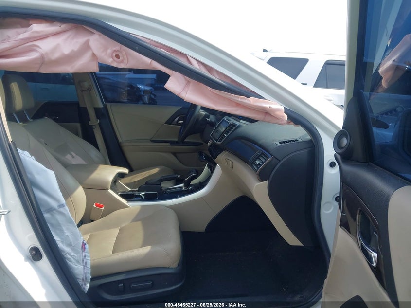 2017 HONDA ACCORD HYBRID auction photo 5