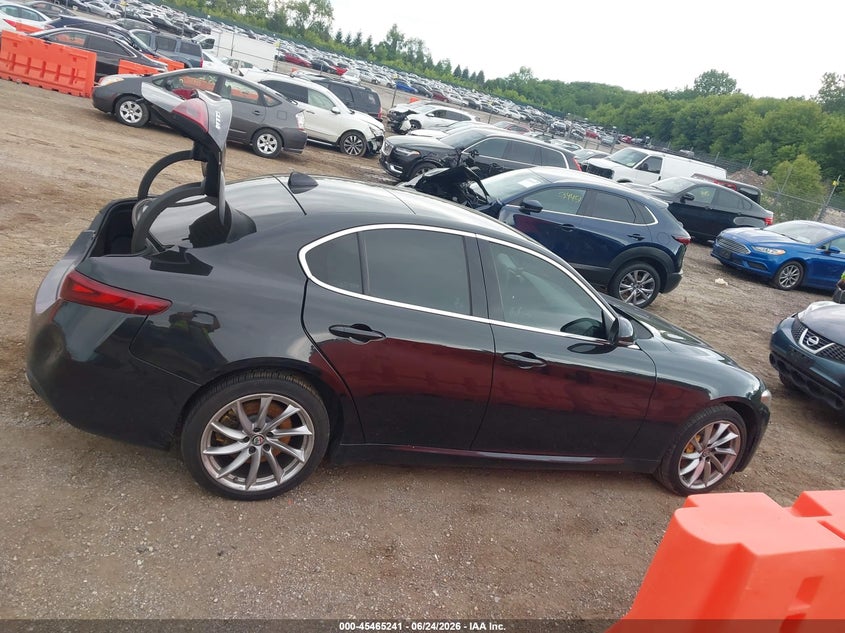 2017 Alfa Romeo Giulia Awd VIN: ZARFAEDN7H7551514 Lot: 45465241