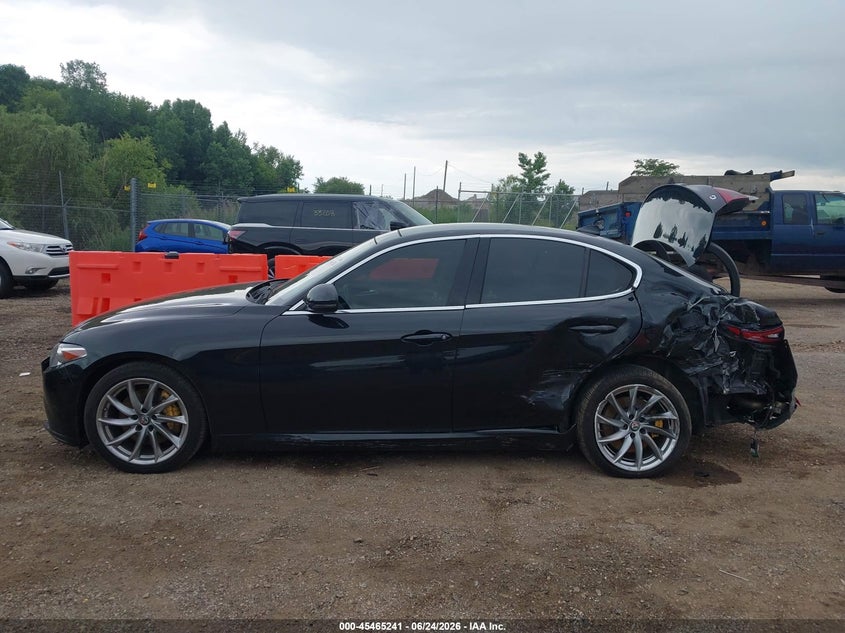 2017 Alfa Romeo Giulia Awd VIN: ZARFAEDN7H7551514 Lot: 45465241