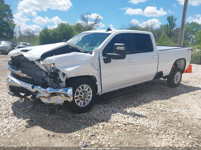2026 CHEVROLET SILVERADO 2500 HD auction photo 2