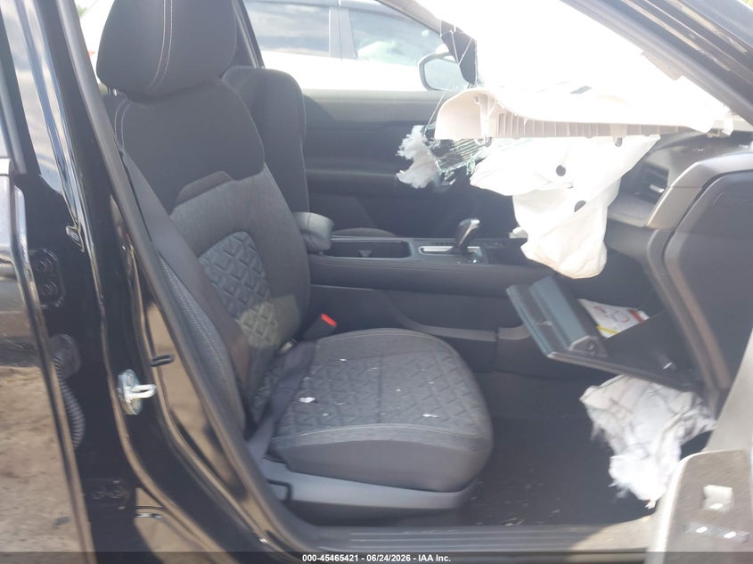 2026 NISSAN KICKS auction photo 5