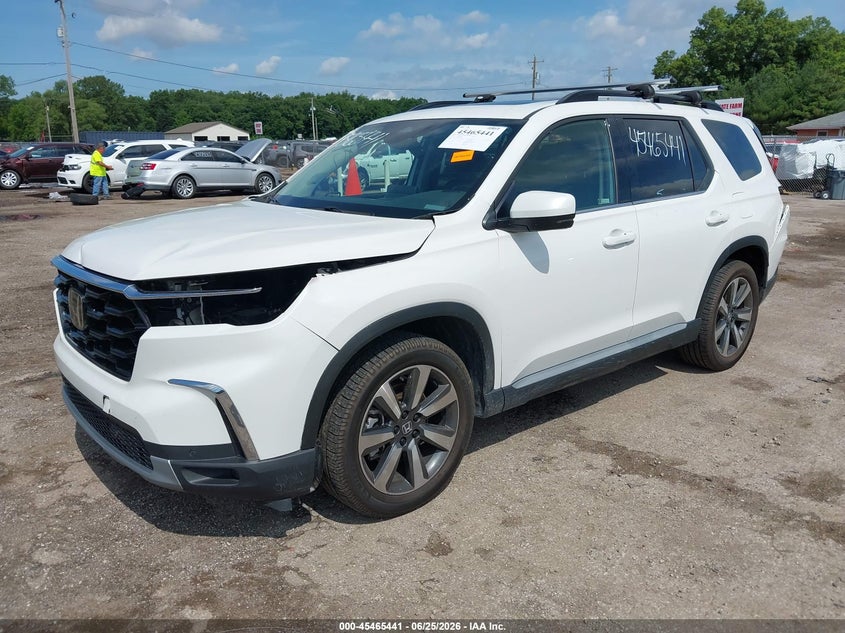 2024 Honda Pilot, Front & Rear, IAAI, VIN 5FNYG1H70RB017479 — photo 2