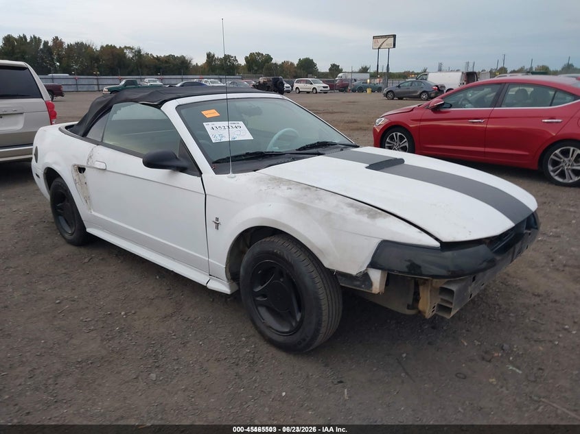 2000 Ford Mustang