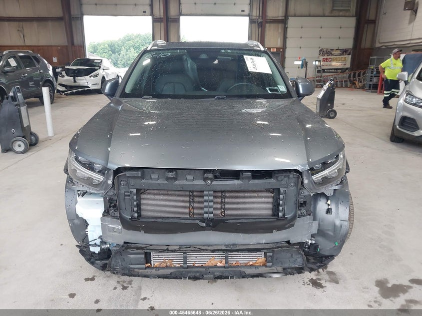 2019 Volvo Xc40 T5 Momentum/T5 R-Design VIN: YV4162XZ5K2011034 Lot: 45465648