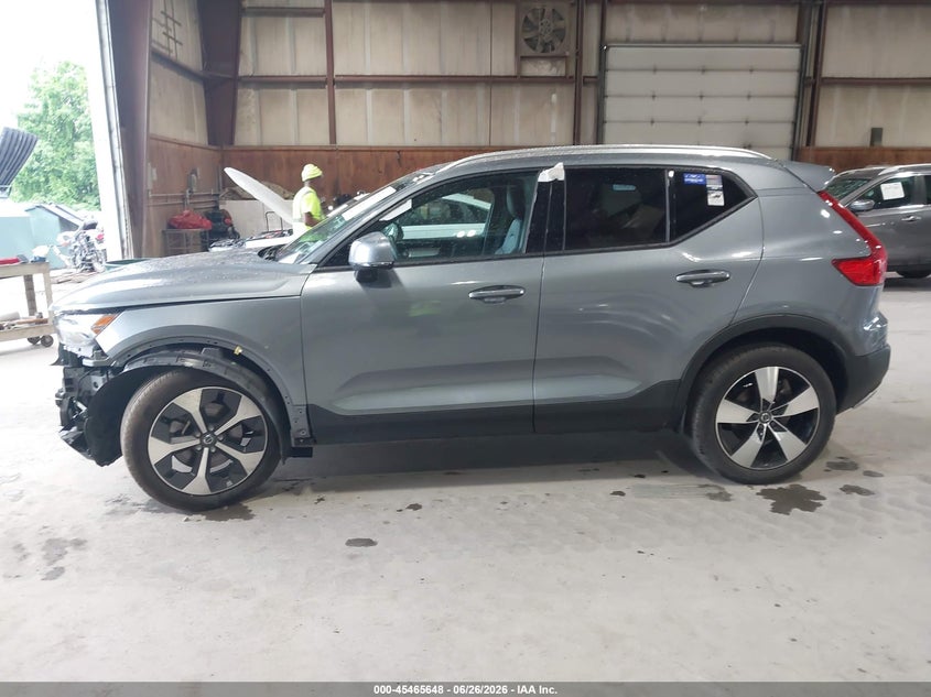 2019 Volvo Xc40 T5 Momentum/T5 R-Design VIN: YV4162XZ5K2011034 Lot: 45465648