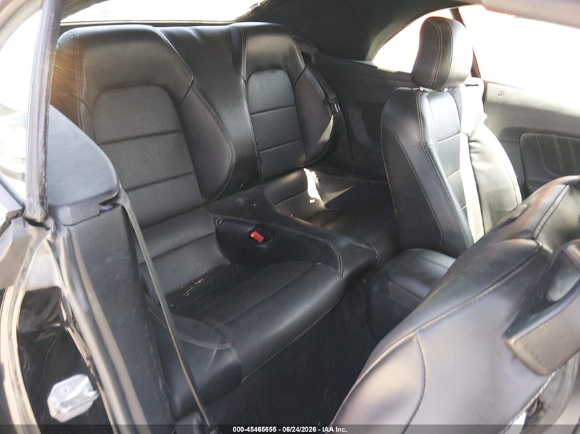 2019 FORD MUSTANG auction photo 8