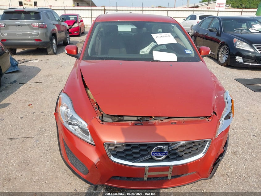 2012 Volvo C30 Platinum/Premier Plus/R-Design/R-Design Platinum/R-Design Premier Plus/T5 VIN: YV1672MK9C2285362 Lot: 45465662