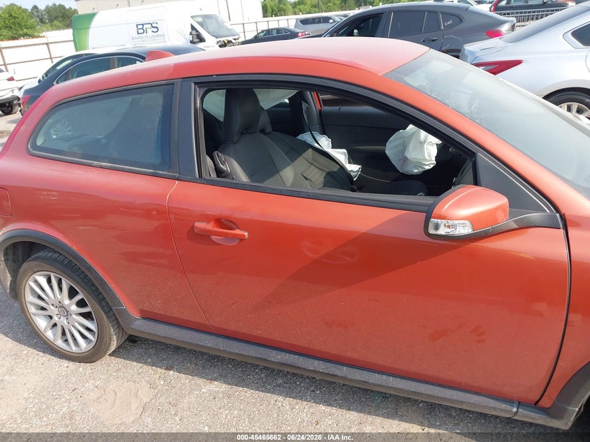 2012 Volvo C30 Platinum/Premier Plus/R-Design/R-Design Platinum/R-Design Premier Plus/T5 VIN: YV1672MK9C2285362 Lot: 45465662
