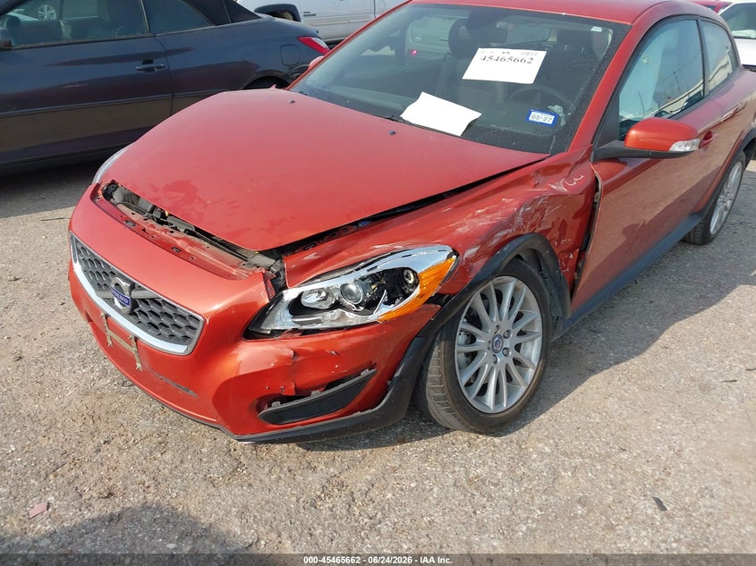 2012 Volvo C30 Platinum/Premier Plus/R-Design/R-Design Platinum/R-Design Premier Plus/T5 VIN: YV1672MK9C2285362 Lot: 45465662