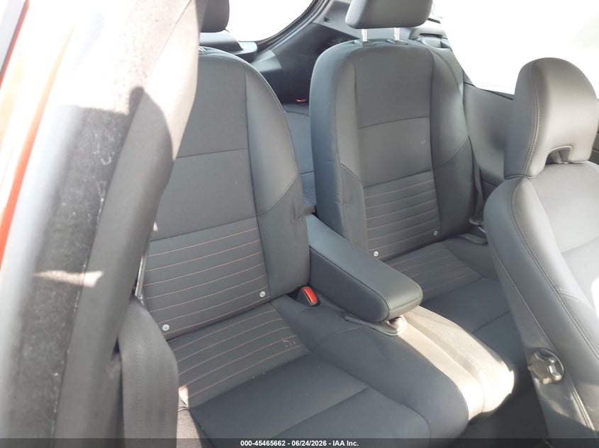 2012 Volvo C30 Platinum/Premier Plus/R-Design/R-Design Platinum/R-Design Premier Plus/T5 VIN: YV1672MK9C2285362 Lot: 45465662