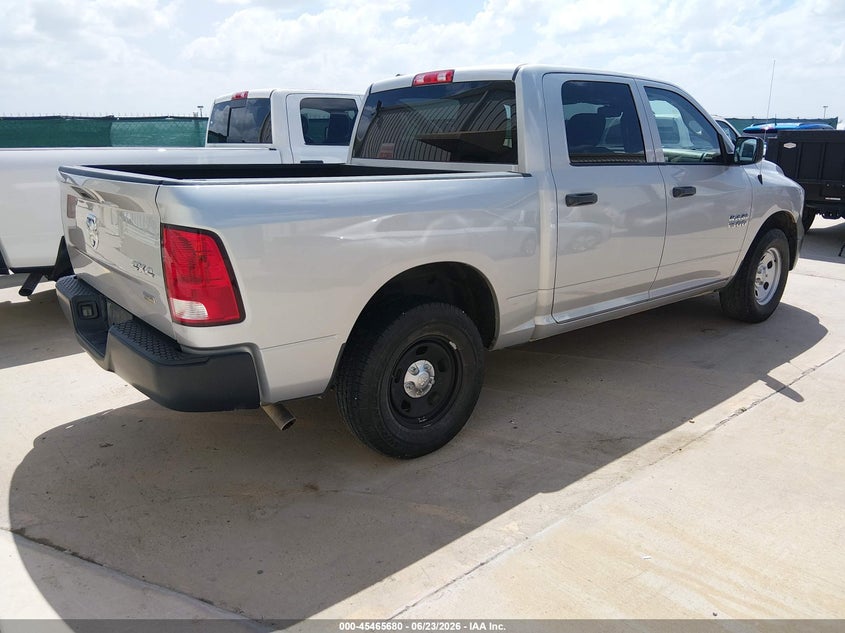 2016 RAM 1500 auction photo 4