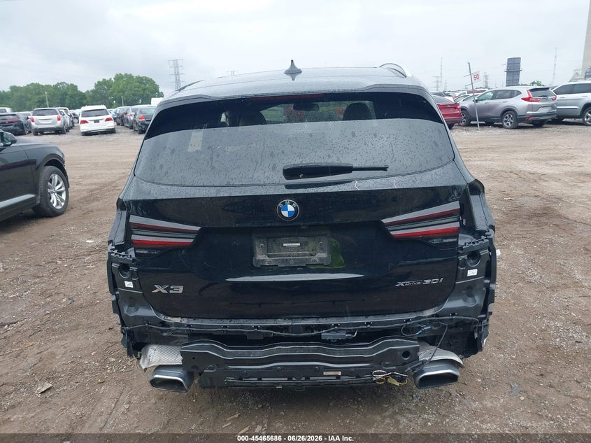 BMW X3 - zdjecie 17