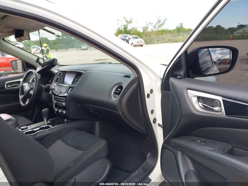 2019 NISSAN PATHFINDER auction photo 5