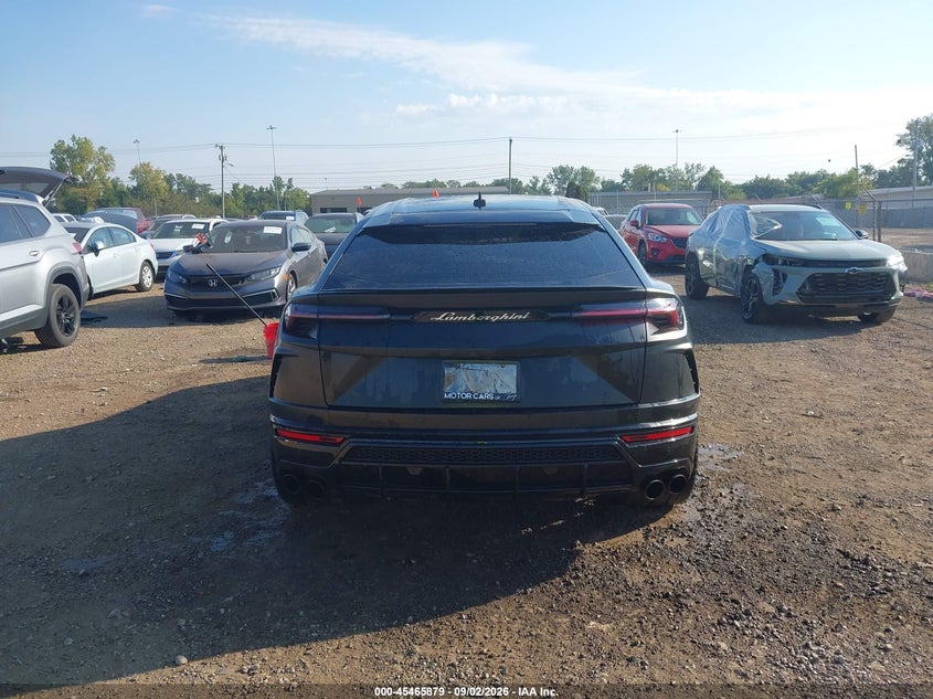 LAMBORGHINI URUS - zdjęcie 17