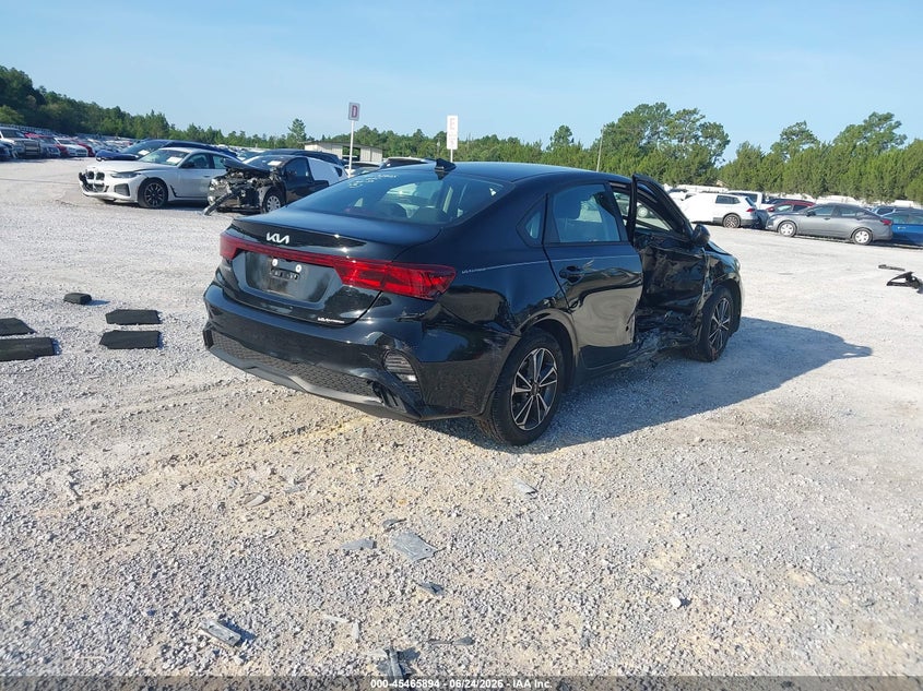 2024 KIA FORTE auction photo 4