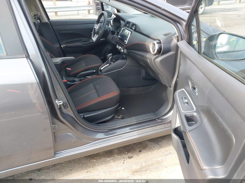 2021 NISSAN VERSA auction photo 5