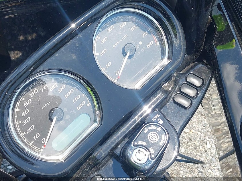 2018 Harley-Davidson Fltrxs Road Glide Special VIN: 1HD1KTC19JB685107 Lot: 45465946
