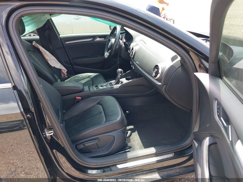 2017 AUDI A3 auction photo 5
