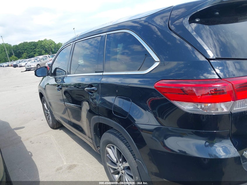 TOYOTA HIGHLANDER - zdjęcie 14