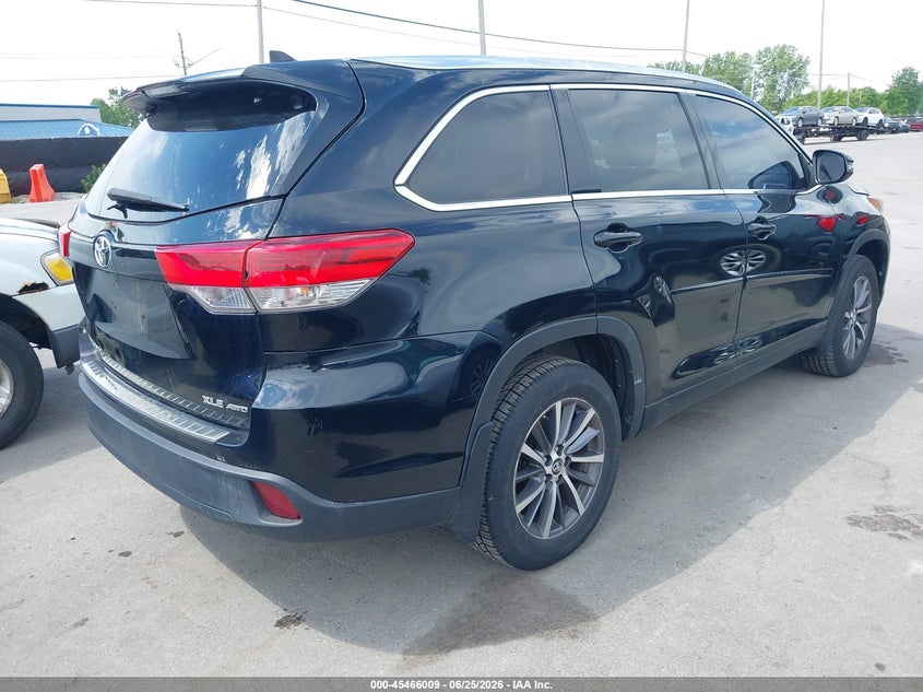 TOYOTA HIGHLANDER - zdjęcie 4