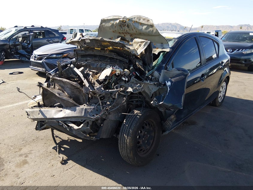 2013 Toyota Prius C Two JTDKDTB31D1541273 photo 1