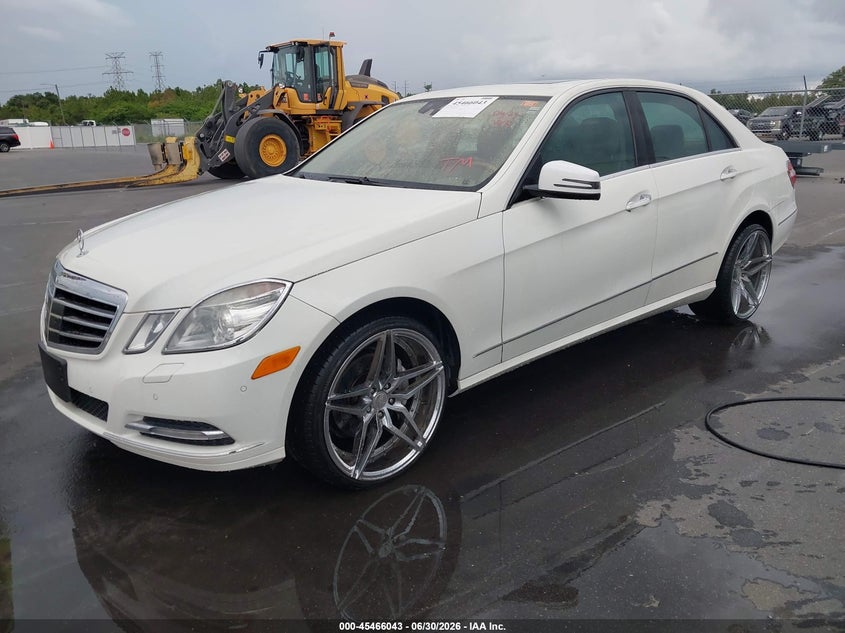 2011 MERCEDES-BENZ E 350 auction photo 2