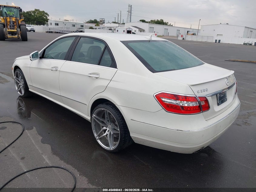 2011 MERCEDES-BENZ E 350 auction photo 3
