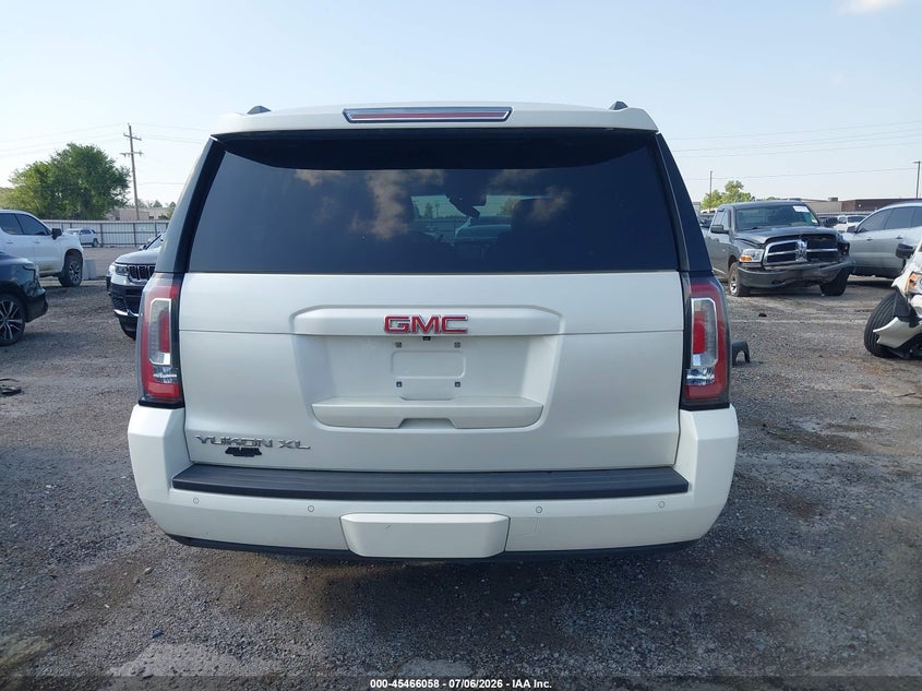 GMC YUKON XL 1500 - zdjęcie 17