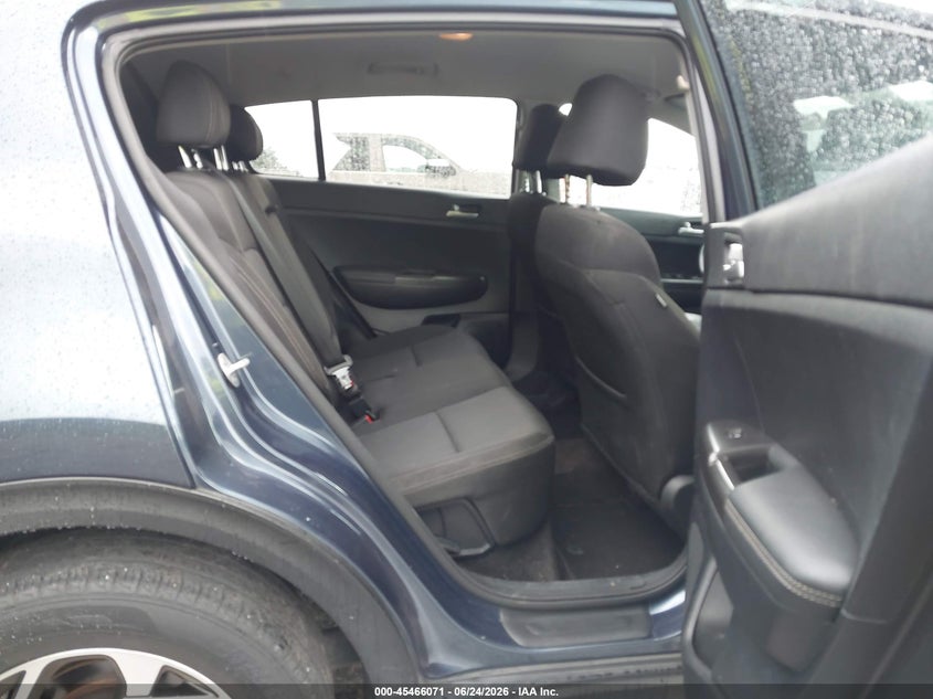 VIN KNDPM3AC7M7863906 2021 KIA SPORTAGE LX