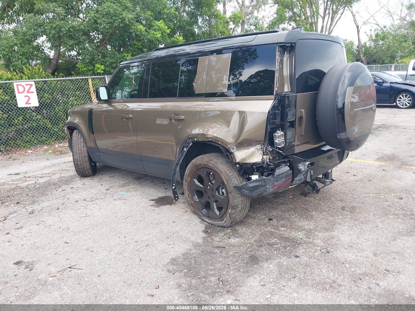 2026 LAND ROVER DEFENDER auction photo 3