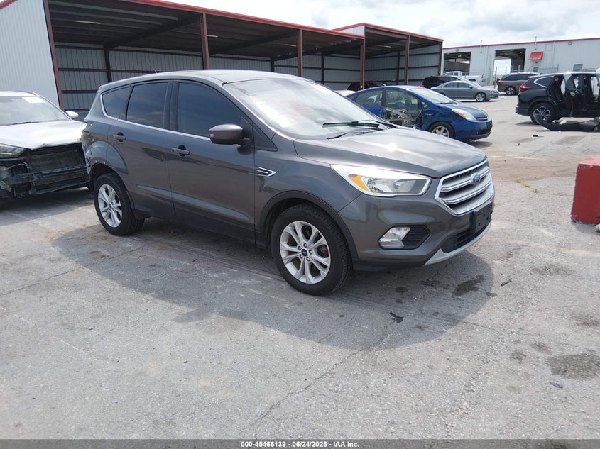 2017 FORD ESCAPE auction photo 1