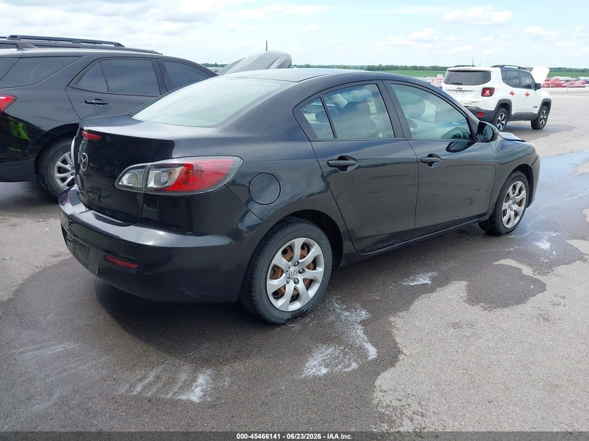 Vin: jm1bl1tfxd1742556, lot: 45964278, mazda mazda3 i sv 20134