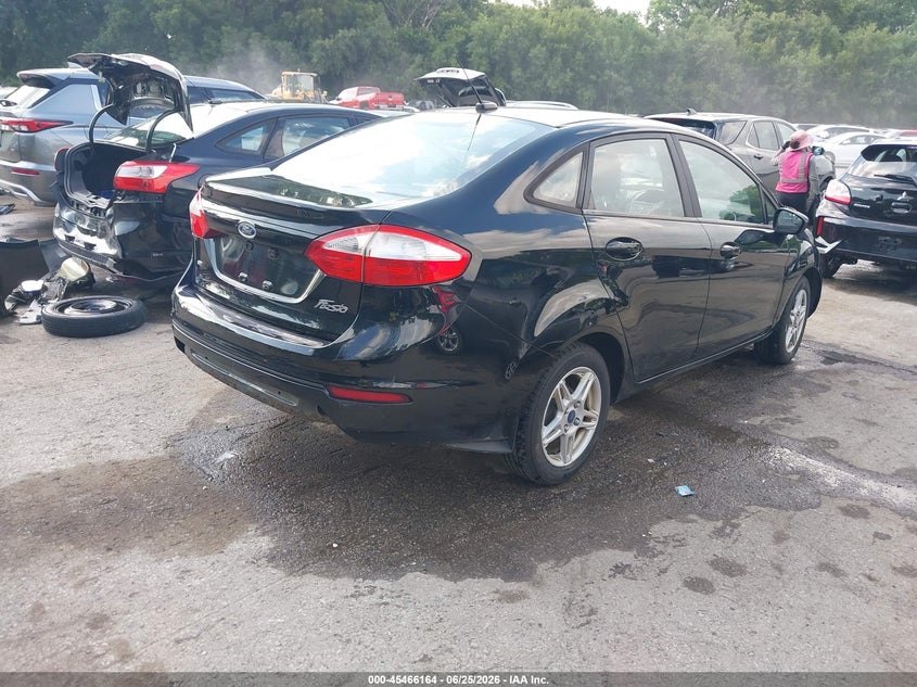 2017 FORD FIESTA auction photo 4