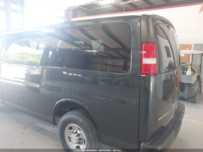 Vin: 1gawgefg7h1311916, lot: 45964317, chevrolet express 2500 ls 20173