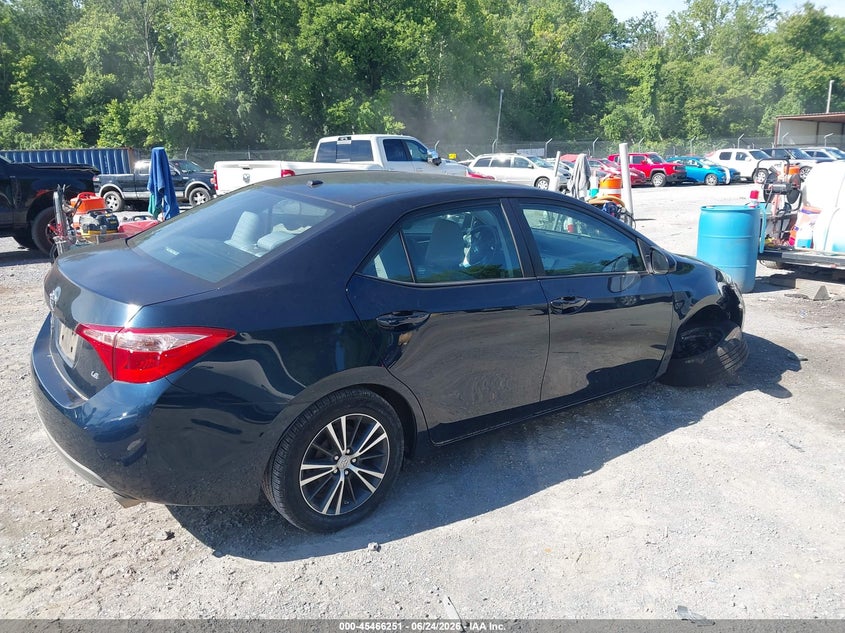 2017 TOYOTA COROLLA auction photo 4