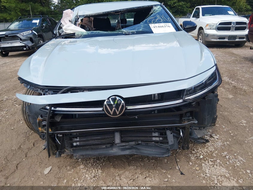 2025 VOLKSWAGEN JETTA auction photo 6