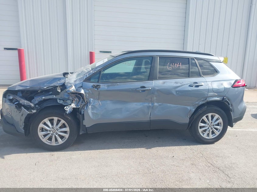 2022 Toyota Corolla Cross Le VIN: 7MUBAABG5NV036928 Lot: 45466404