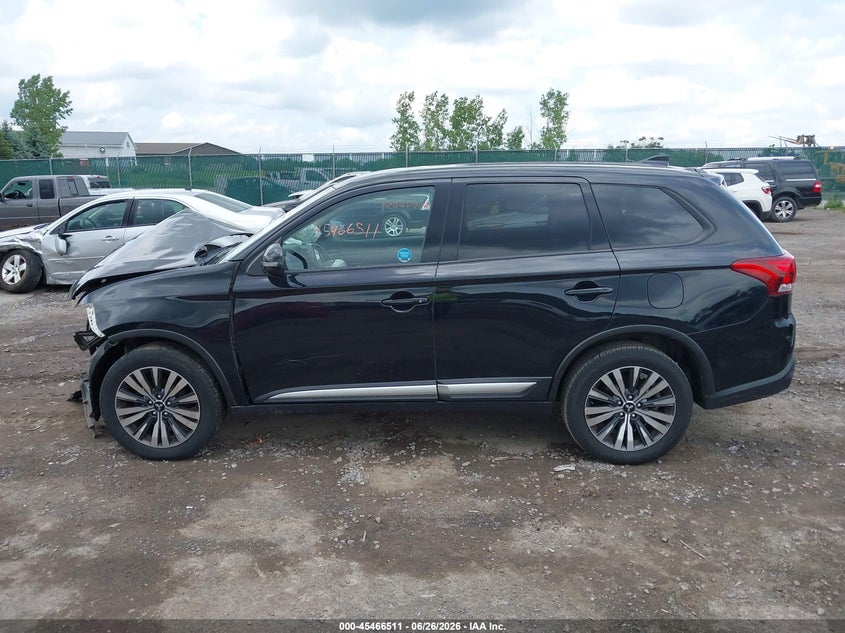 AtlanticExpress - Mitsubishi Outlander